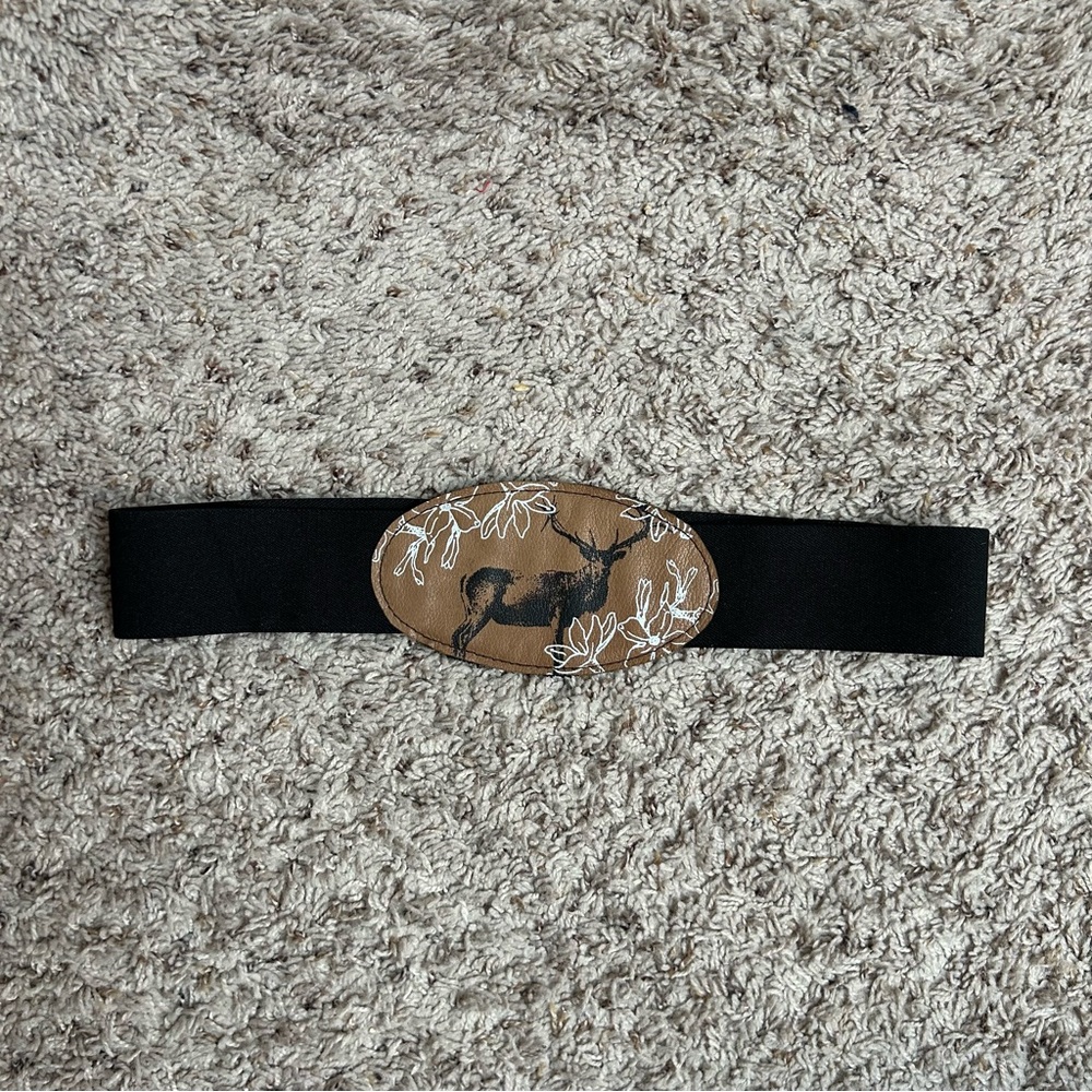Smoking Lily Black Elastic Belt with Screenprinted Brown Leather Detail